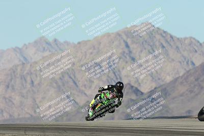 media/Dec-01-2025-Moto Forza (Mon) [[2daa91e15f]]/2-Intermediate Group/Session 4 Turn 9/